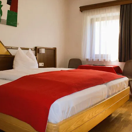 Gourmetbauernhof Mentebauer בית חווה גמונד